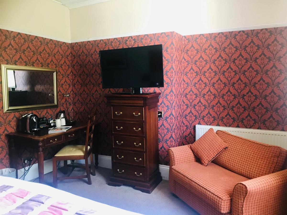 Clarence Court Hotel Cheltenham Zewnętrze zdjęcie
