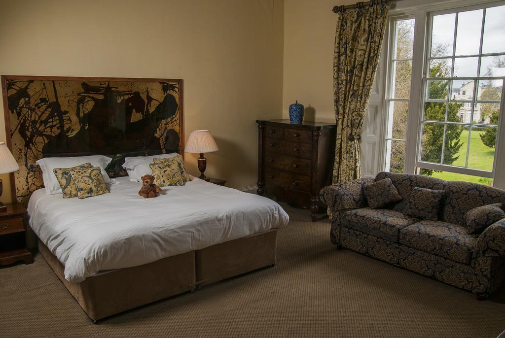 Clarence Court Hotel Cheltenham Zewnętrze zdjęcie