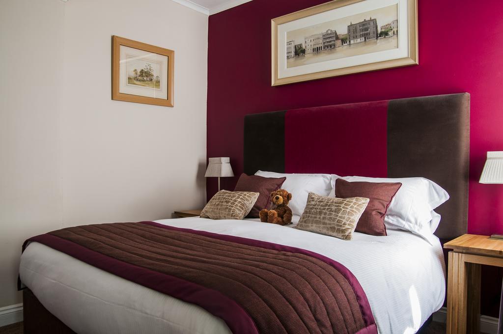 Clarence Court Hotel Cheltenham Zewnętrze zdjęcie