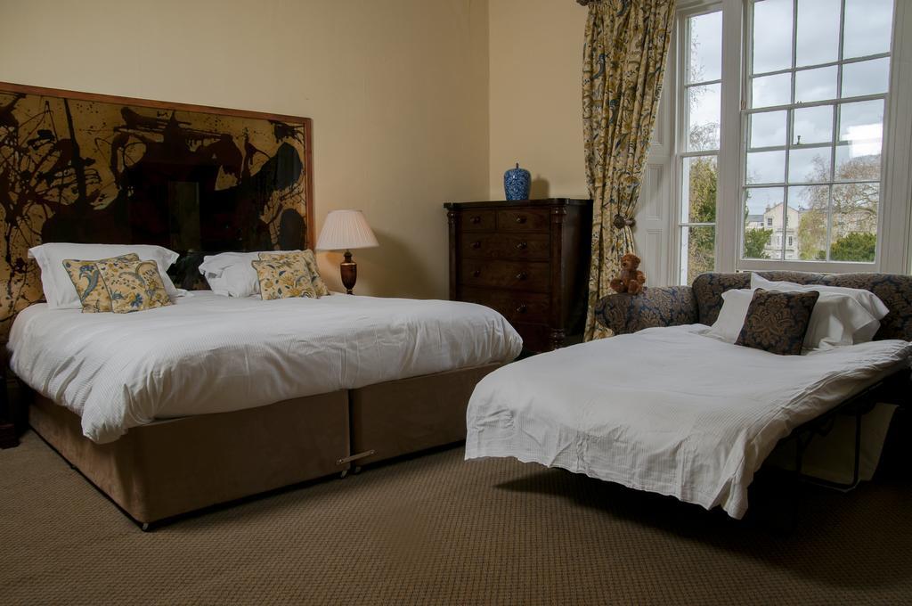 Clarence Court Hotel Cheltenham Zewnętrze zdjęcie