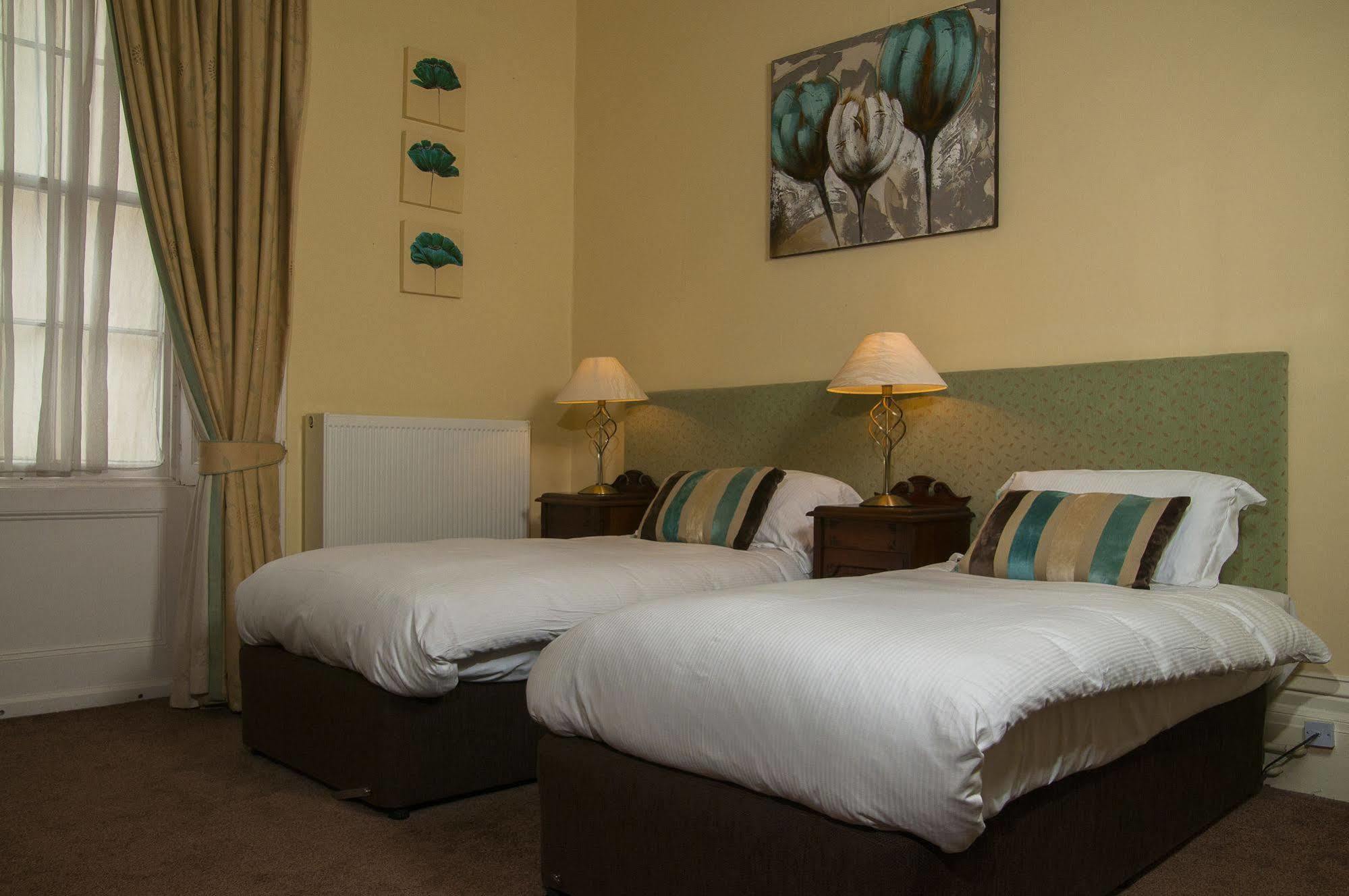 Clarence Court Hotel Cheltenham Zewnętrze zdjęcie