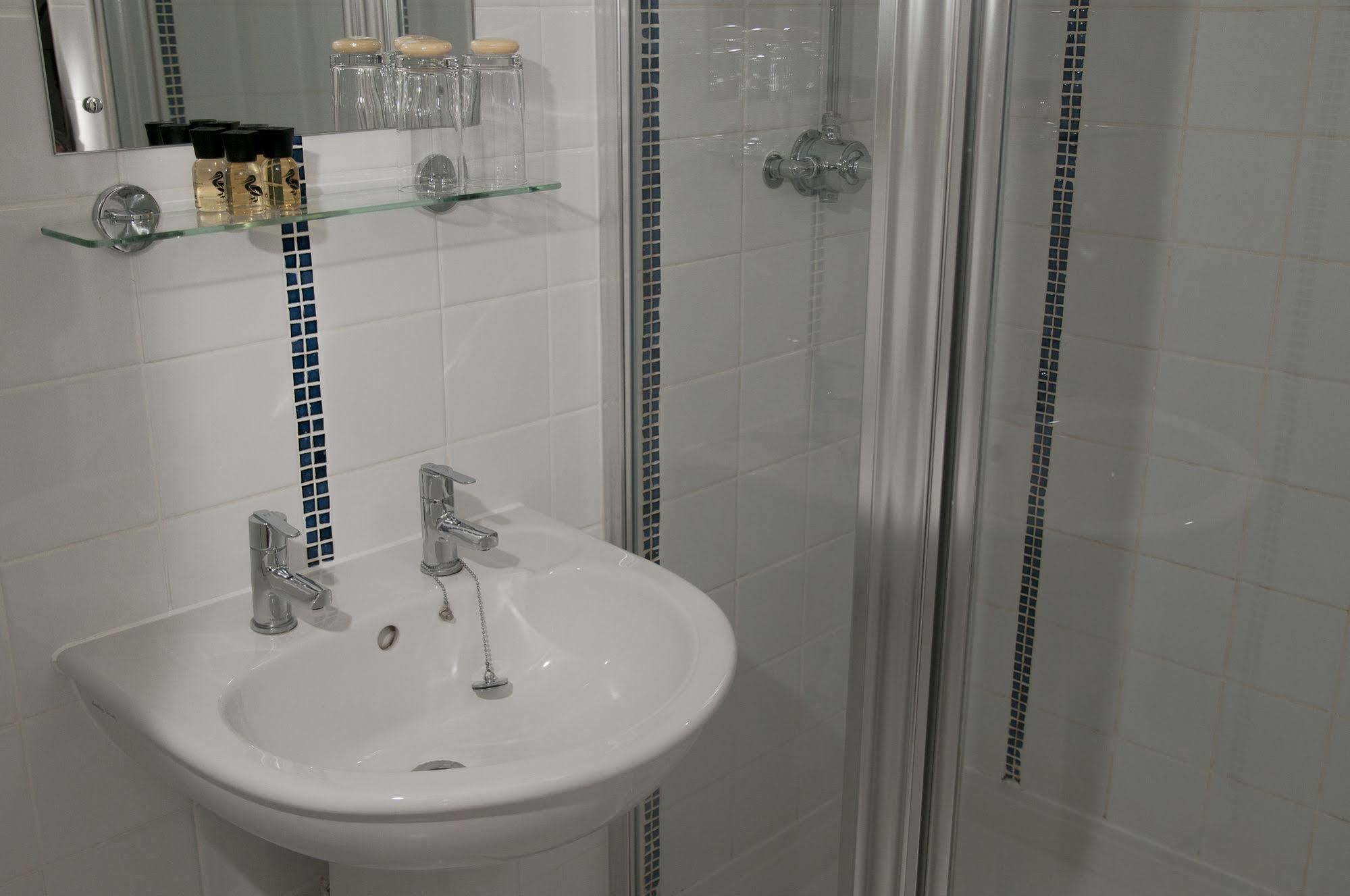 Clarence Court Hotel Cheltenham Zewnętrze zdjęcie